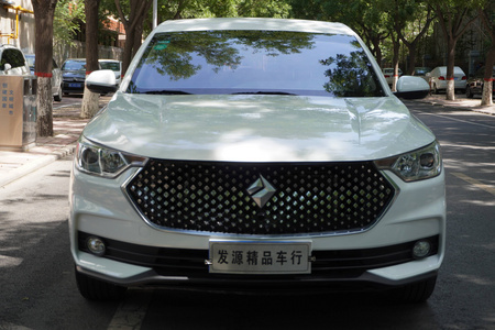 邢台二手宝骏RC二手6 2019款 1.5T 手动 24小时在线精英型
